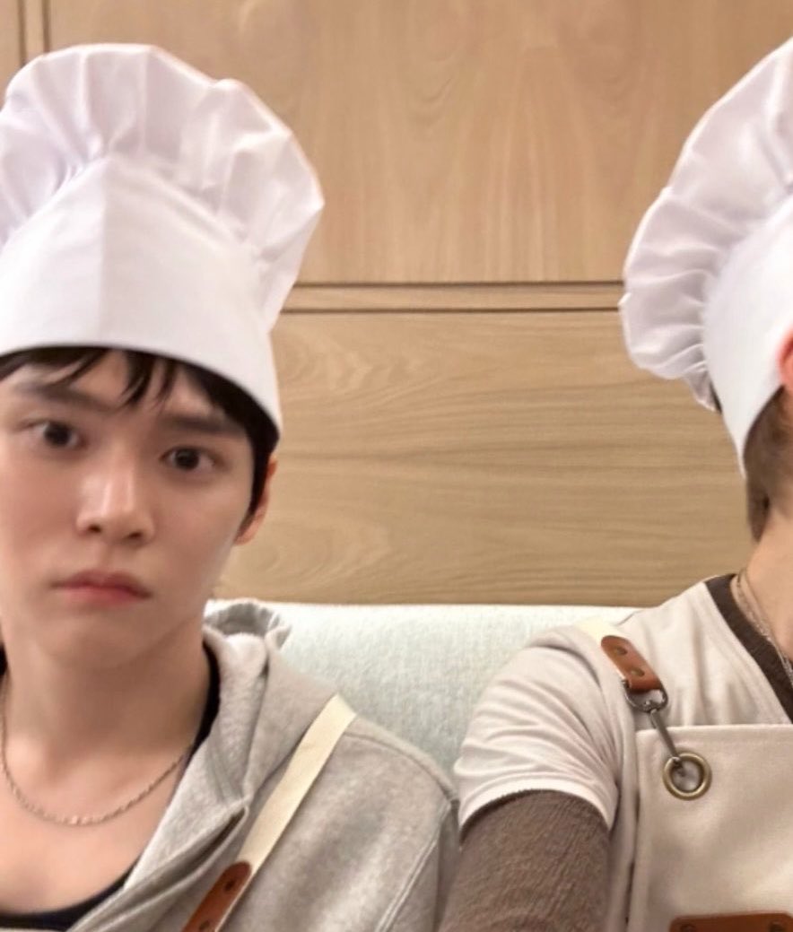 1mfoss1ble's tweet photo. 그래서 밥부터라고? 
엉 김치찌개
그래.......... 
ㅋㅋ https://t.co/Ahct1kz0Fy