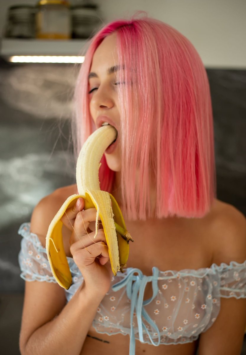 moneyandloveser's tweet photo. Petite babe Kiara J
#lipstick #makeup #luxury #royal #shape #perfectshape #modelshape #hairstyle #bisexual #sissylife #sissylove #sissyqueen #sissyworld #feminine #sissygirl #sissycaption #femboy #crossdresser #sissypill #model #fashion #playboy #allchannels #girlstar #lesbian #women #female #whitegirl #blondeIndian #blonde