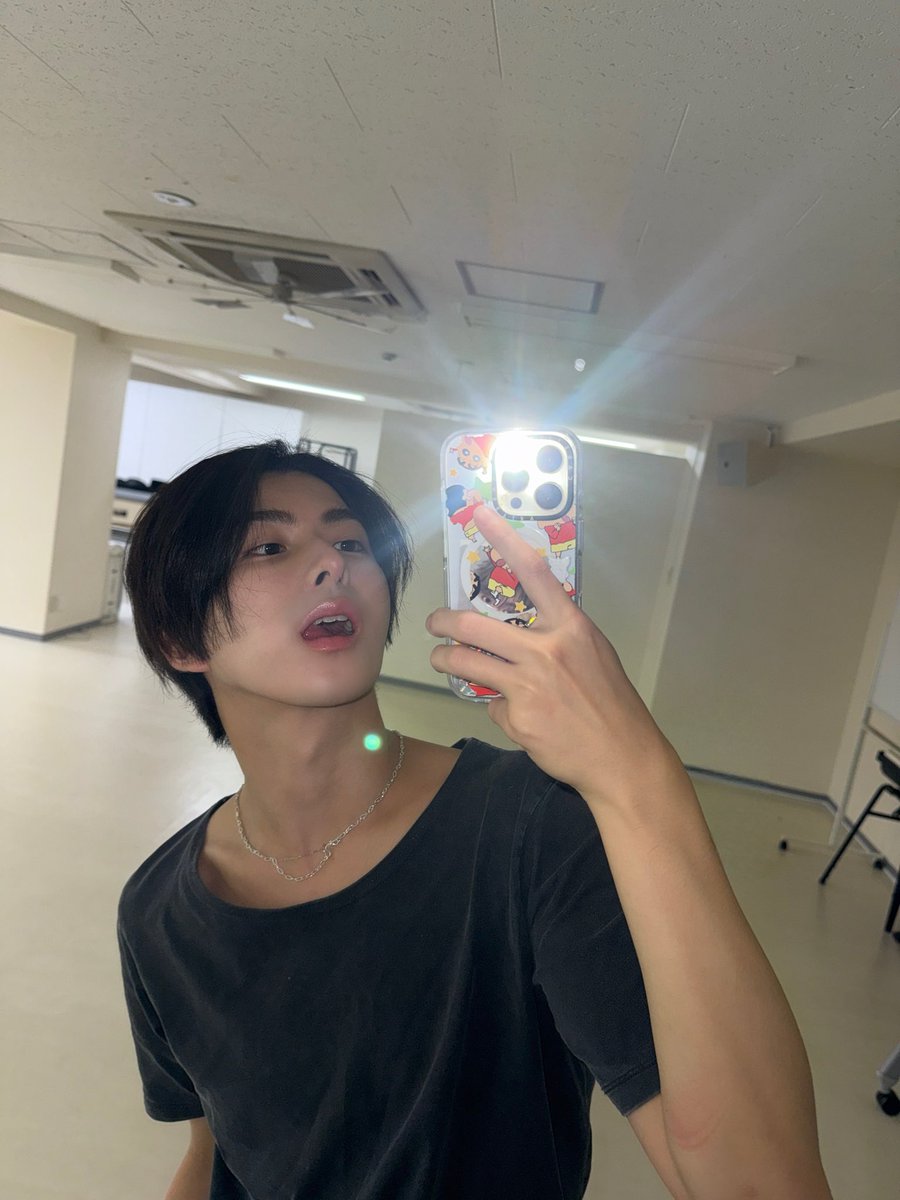 shion_kishinami's tweet photo. ✌︎ https://t.co/3y7JCoucdd
