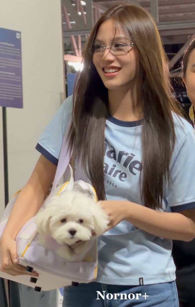 ZEIIK_Ss's tweet photo. ใครจะไม่แอบชอบบ้างวะ https://t.co/LOfDOPvOei