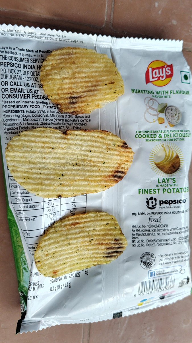 Roger_03_06's tweet photo. Dear @LAYS do u also used soiled potatos chips in USA and other European countries?
Or is it only India that gets special treatment, three biggest chips in my packet were of super low quality
@fssaiindia how do u approve it
#inferior_quality
#hypocricy
#double_standards https://t.co/Rer0m7YU7x