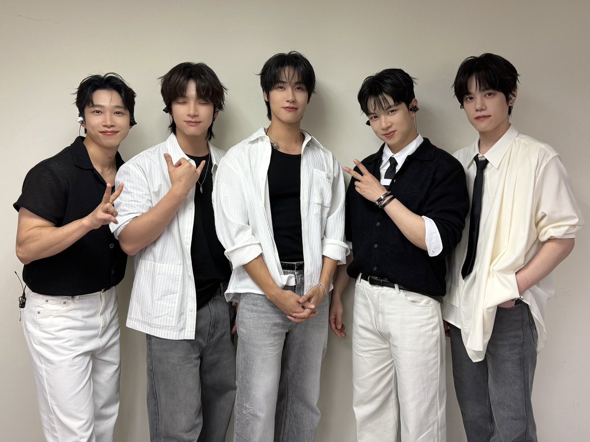 NFlyingofficial's tweet photo. [📸] 2026 N.Flying LIVE ‘&amp;CON5 : into REM’ IN TAIPEI Day 2

#NFlying #엔플라잉 #엔콘 #into_REM https://t.co/x4flCFXqxb