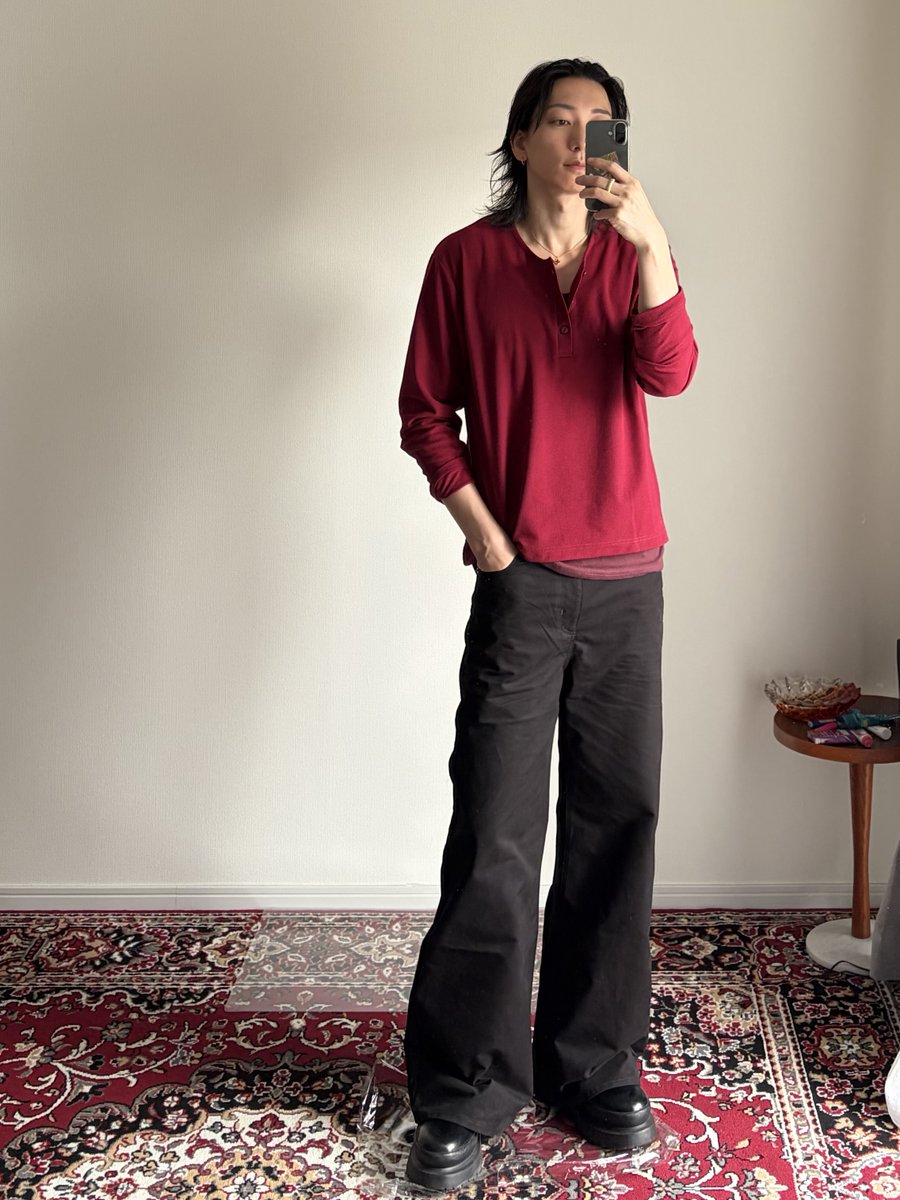 nember_official's tweet photo. 私服。
ブーツがほしい。ブーツ買います。 https://t.co/992WlnNHcx
