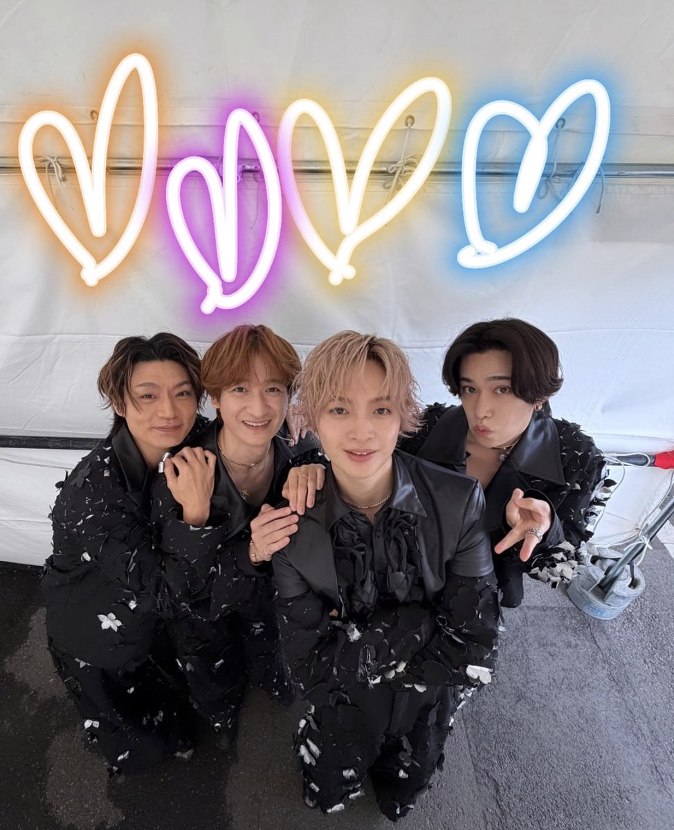tmmrpipi317's tweet photo. 玉森くん昔からまいたまとかストーリーでオタクみたいにメンカラハートつけたがるのめっちゃかわいくないですか？？？手書きでネオンとかにしてギャルなのもかわいい😹💛 https://t.co/b7xCgzfBod