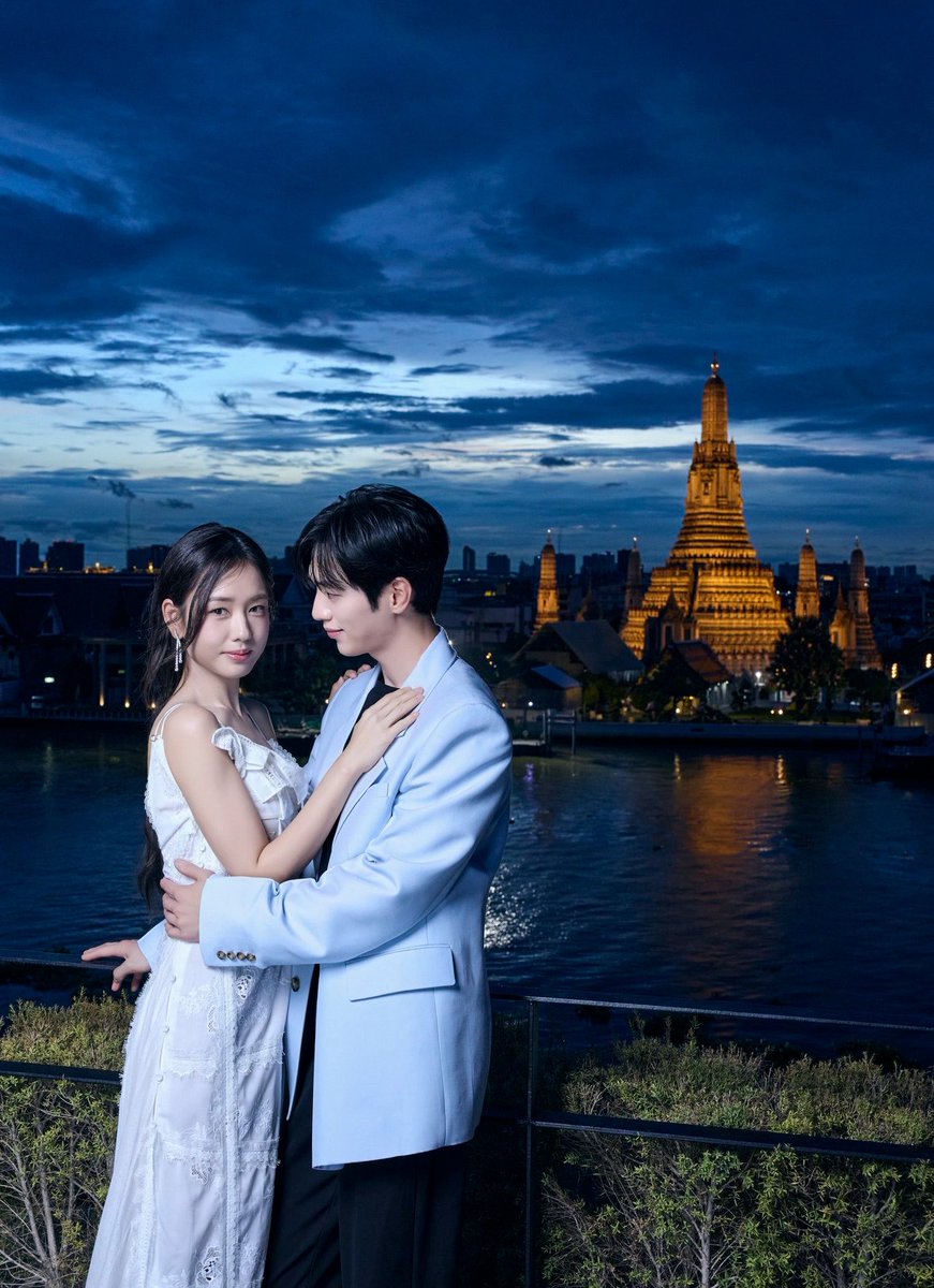 urpinkie's tweet photo. a pre-wedding shoot rehearsal https://t.co/xq8R6ON0iY