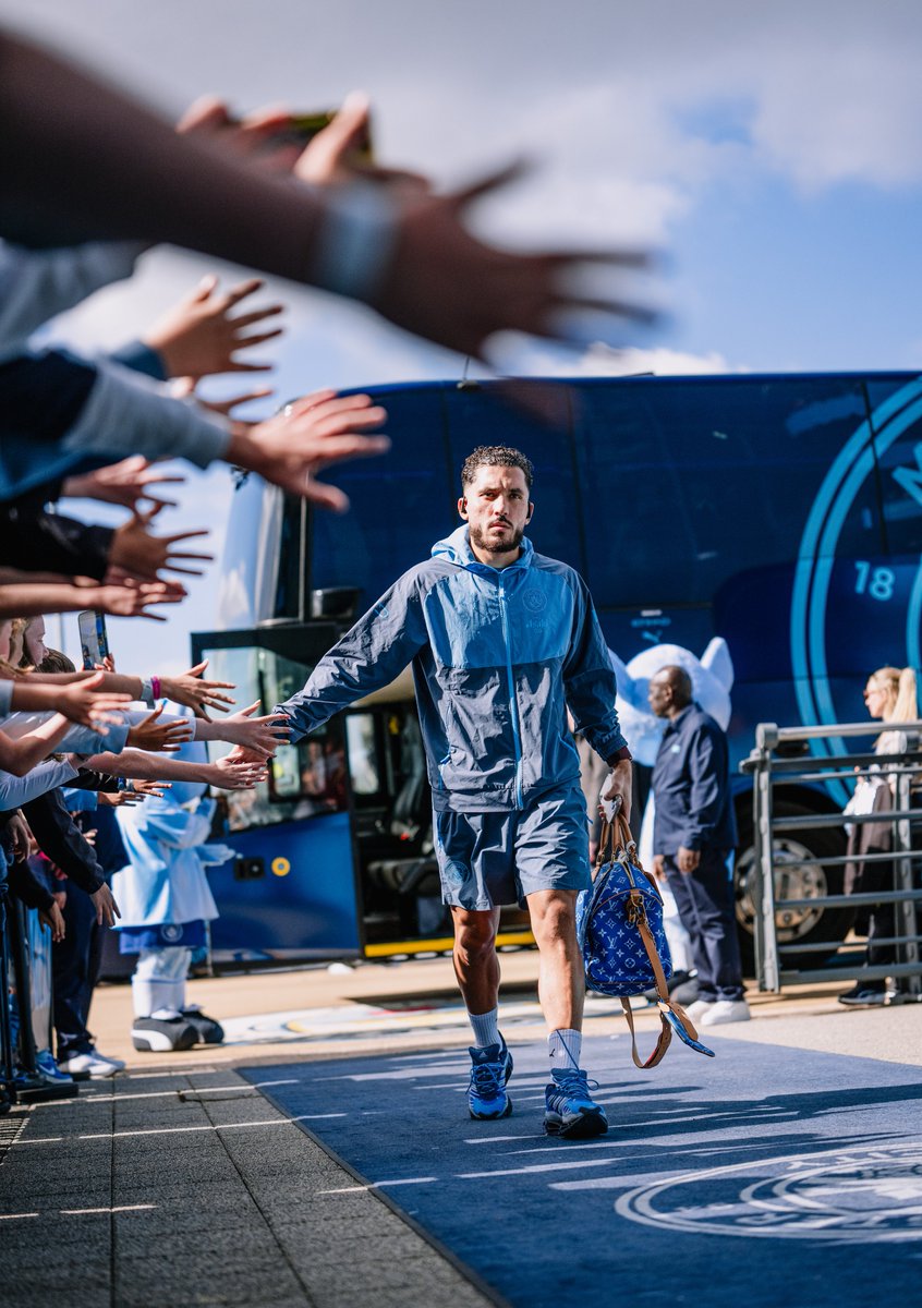 ManCity's tweet photo. Ready for action! 🙌

🤝 #AsahiSuperDry https://t.co/JrYuzA0Vb3