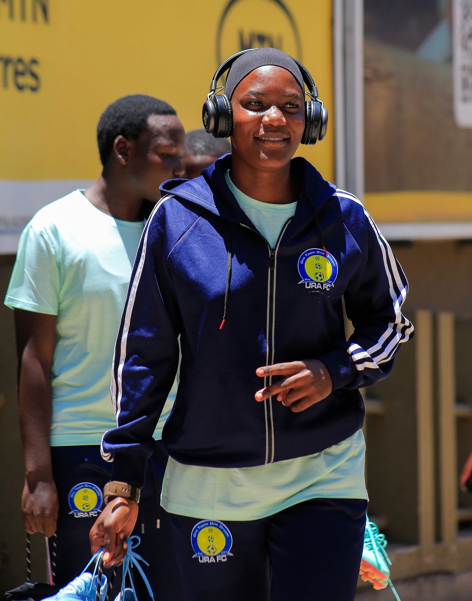 ura_lfc's tweet photo. The girls are here and ready for business against KCCA Women FC

#URALadies | #OneTeamOneDream | #FWSL | #URAKCCA https://t.co/4s3Zs5lGdt