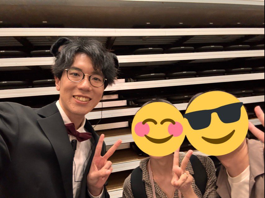 matsujun_mtmtcs's tweet photo. リドラチャンネルメンバーとも3ショット撮れて良かった😭
わちさん、とんれんさん、うんてんさん、お忙しい中ありがとうございました✨
(スーツ姿のとんれんさんメロい笑)
#リドラレストラン https://t.co/8YGQLGSdGw