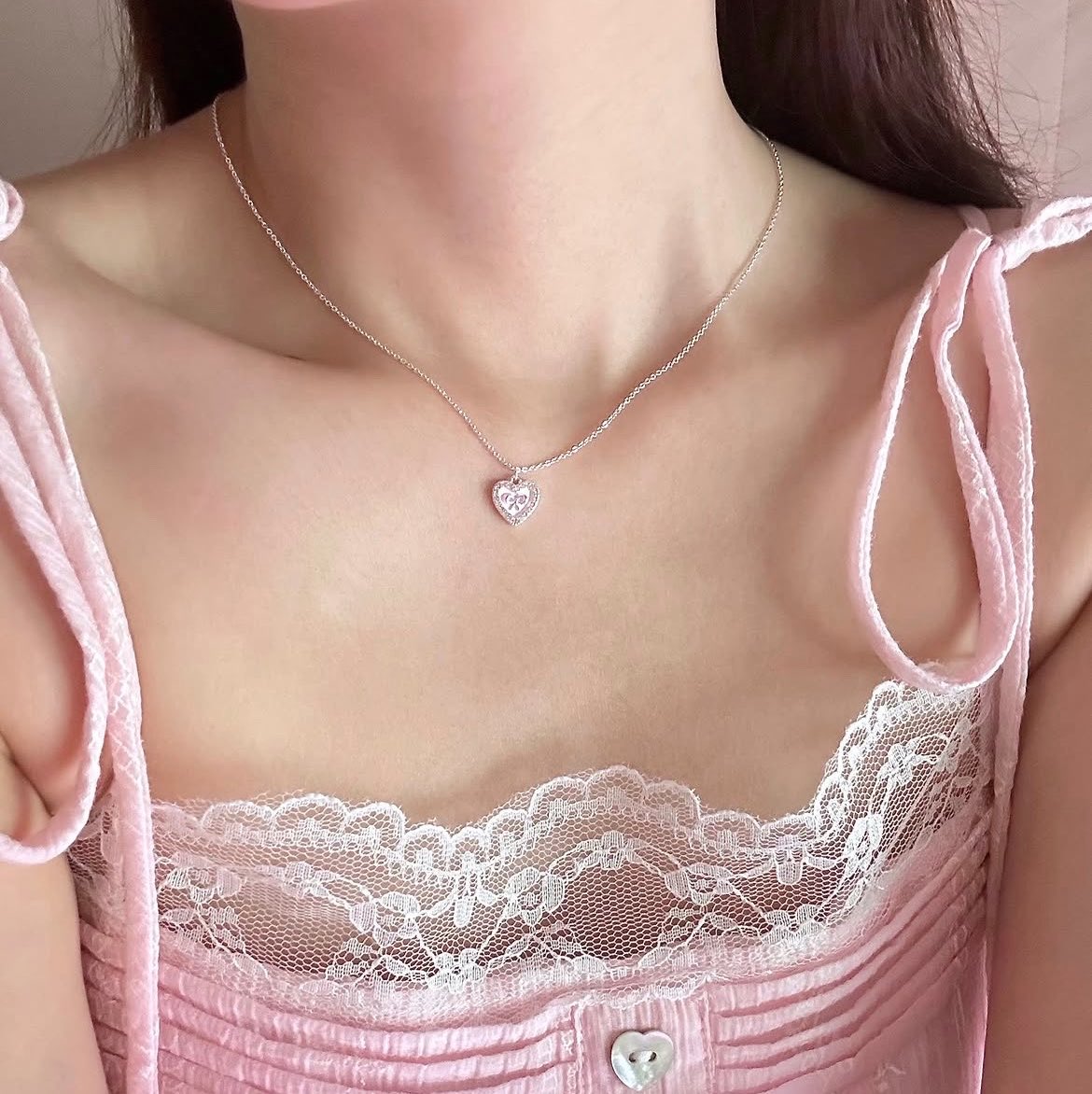 skycrayon1's tweet photo. 🎀🐇 สร้อยหัวใจ ข้างในเป็นโบว์อันนี้ก็สวยยเหมือนกันน
- gewinie https://t.co/VFoZsCDjvZ