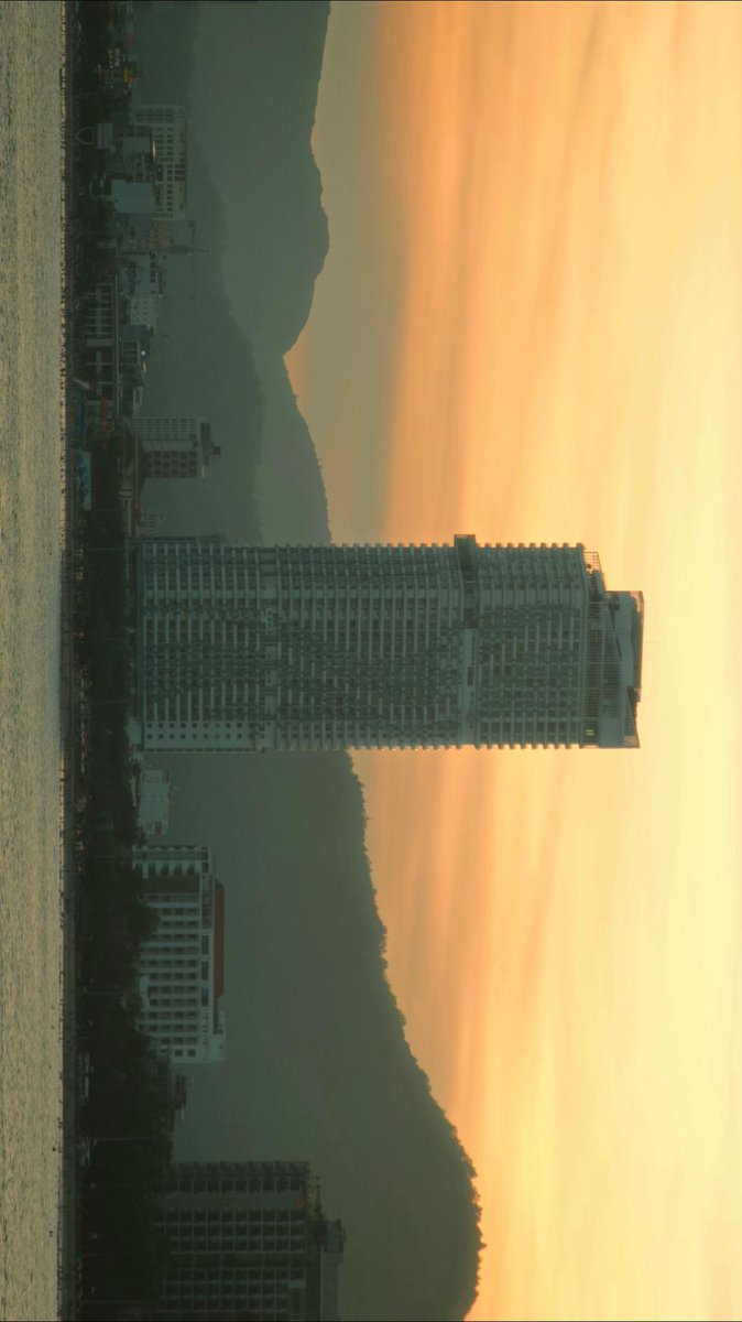 IsrealVaroyc's tweet photo. ふと気持ちが軽くなる瞬間がある。こういう穏やかな感覚、悪くないですね...。 https://t.co/VrDIU5agq3