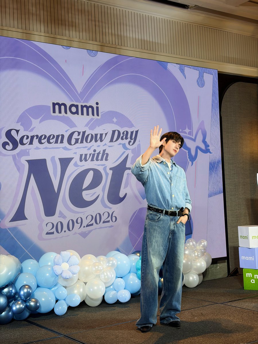 DomundiTV's tweet photo. ขอขอบคุณ @mamicosofficial ที่ให้เกียรติ “เน็ต” @netsiraphop ได้มาร่วมกิจกรรมในวันนี้นะคะ 🥰

ขอขอบคุณแฟน ๆ ทุกคนที่มาเจอกัน รวมถึงแฟน ๆ ที่ส่งกำลังใจมาให้เน็ตด้วยนะคะ 🫶🏻✨️

#MamiScreenGlowDayWithNet 
#MamixNet https://t.co/0aT4bFH6ik