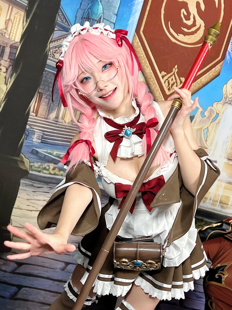 tadanouchi's tweet photo. 東京ゲームショウ・レッドストーンブースでお会いした、リールさん(@leeloonya)
笑顔が素敵です…！撮影対応、有難うございました！
#東京ゲームショウ2026 #TGS2026 #レッドストーン #REDSTONE https://t.co/e6vZGrDO9O
