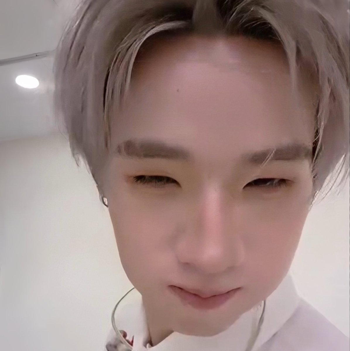 astrmeow's tweet photo. ระวังแจ้มนิ่ม ๆ ของคุนไว้ดีดี 🍽️ https://t.co/hP9P3GvzE4