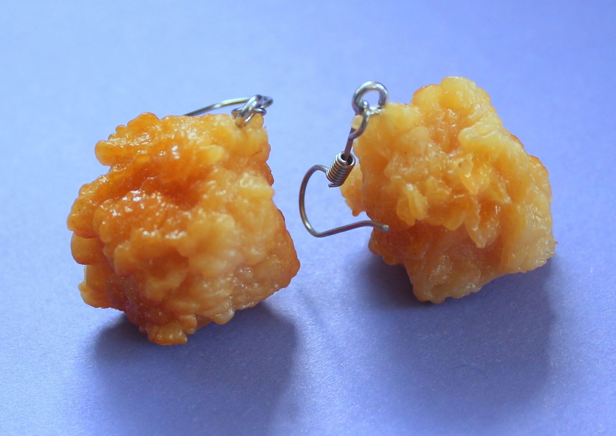 Yettydesigns's tweet photo. Cute popcorn chicken earrings. #popcornchicken #chickenearrings #chickennuggets #handmadeearrings #foodearrings
https://t.co/qFISBJtIfV https://t.co/xAgYcbWHQH