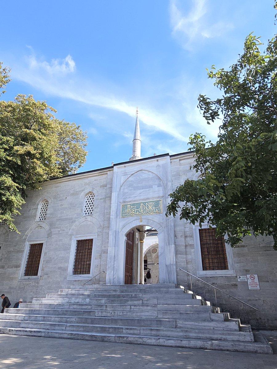 birvetograf's tweet photo. biraz da Valide-i Cedid Camii :) https://t.co/ShQ3nsxilI