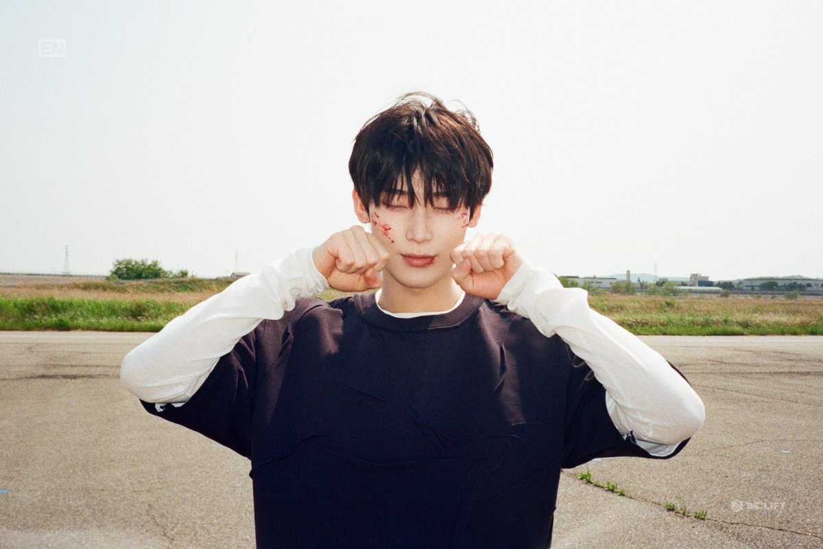 kimfox0624's tweet photo. ENHYPEN <THE SIN : BLISS>
Behind Photo (film ver.) 📸 #선우 #SUNOO https://t.co/BJNAhxW1wk