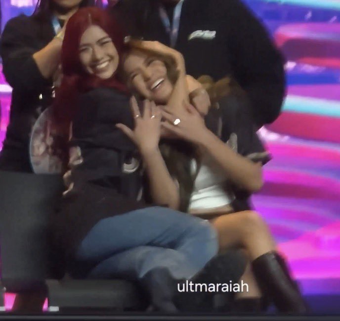 mikhababified's tweet photo. aiah's exactly where she wants to be https://t.co/tErkzswHmQ
