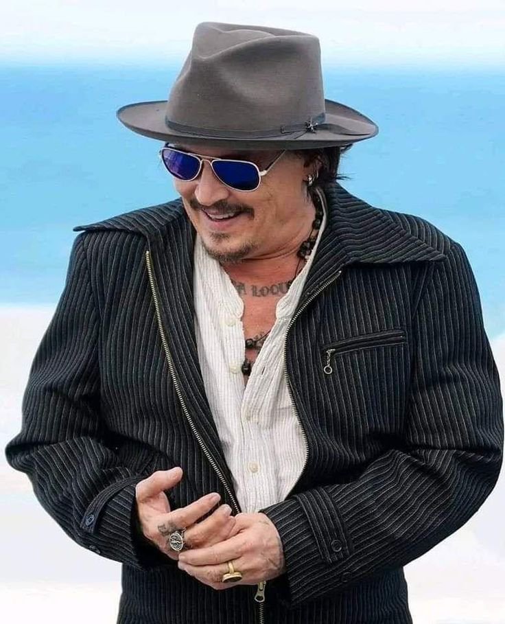 JohnnyDeppxzzg's tweet photo. ❤️. Click on the link and message me private on my telegram account? Click up 🖇️ 👇 🌹 

https://t.co/qv5WE8aA7h

Click up 🖇️ 👆👆
Johnny Depp in Shang Hai, China. https://t.co/Mrb70vwQay
