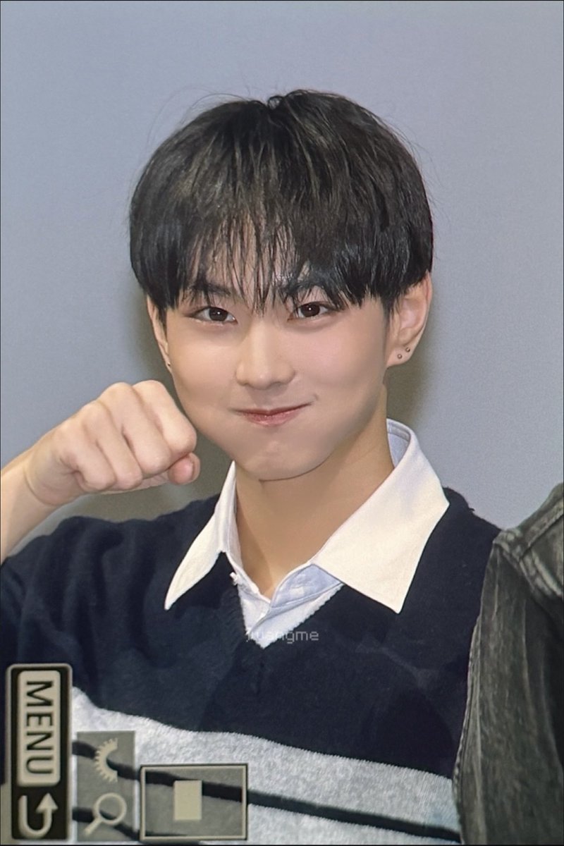 jwangme's tweet photo. 260920 #정원 #JUNGWON 👉😻👊 https://t.co/PRc4UCLpHz