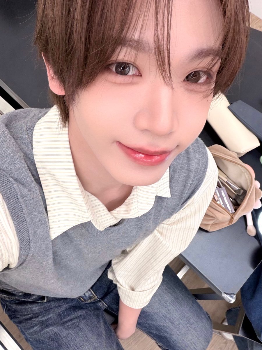 hjhjsda0x's tweet photo. 너무 예뻐서 할 말을 잃음......ㅠ.ㅠ https://t.co/WVRlOlFSbH