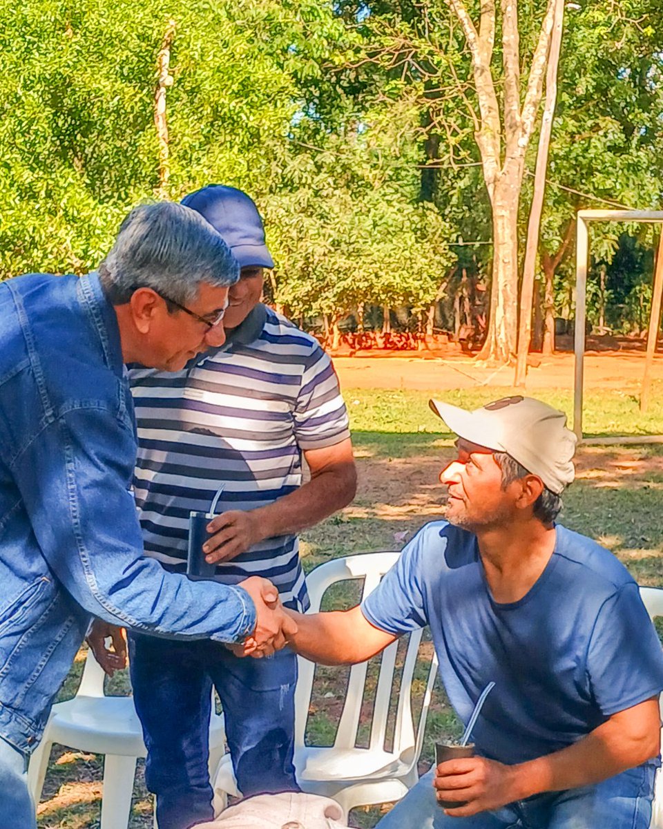 ErmoRodriguez's tweet photo. @PPyahura Gracias a Doña Celsa y Doña Mariana por recibirnos en su casa y compartir un riquísimo almuerzo. ❤️

Seguimos caminando, conversando y construyendo juntas y juntos.

#TetaPyahuRapere #PorUnaPatriaNueva ::: https://t.co/S9ZcPE60Cd