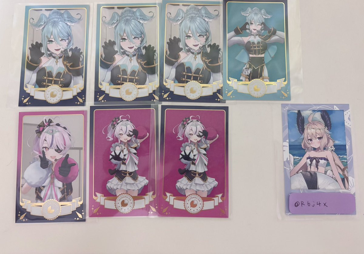 R6j4x's tweet photo. 【交換】にじさんじ 共通衣装3Dグッズ vol.5 ランダムチェキ風カード Bグループ 

譲 画像1枚目
求 画像2枚目

9/22都内手渡しor郵送での交換
お気軽にお声がけ下さい https://t.co/3yI7NYvTN2
