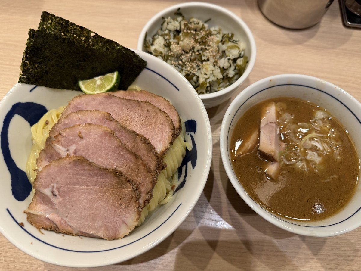 itizugaippai's tweet photo. うまかた https://t.co/CsBBZskum0
