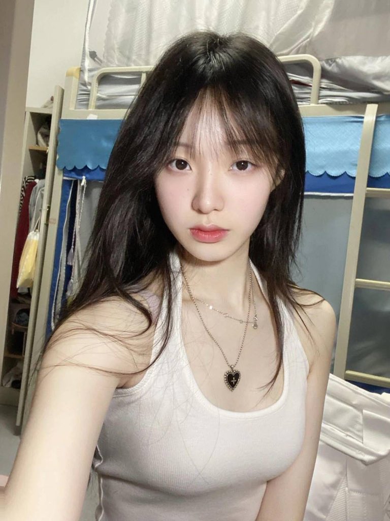 DVSBASTARD96's tweet photo. 第一次玩推  

为什么非要加微信啊？  

加qq不可以吗   加的留言2 https://t.co/D7n3TAQE0z