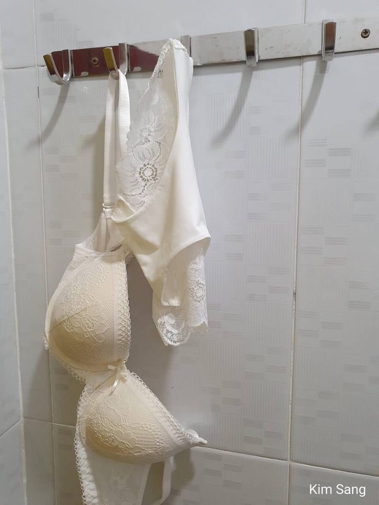 Hayabutt66's tweet photo. Kabhi ghar k washroom mn yeh nazara dekhny ko mila hai? https://t.co/E0HBUVQG5k