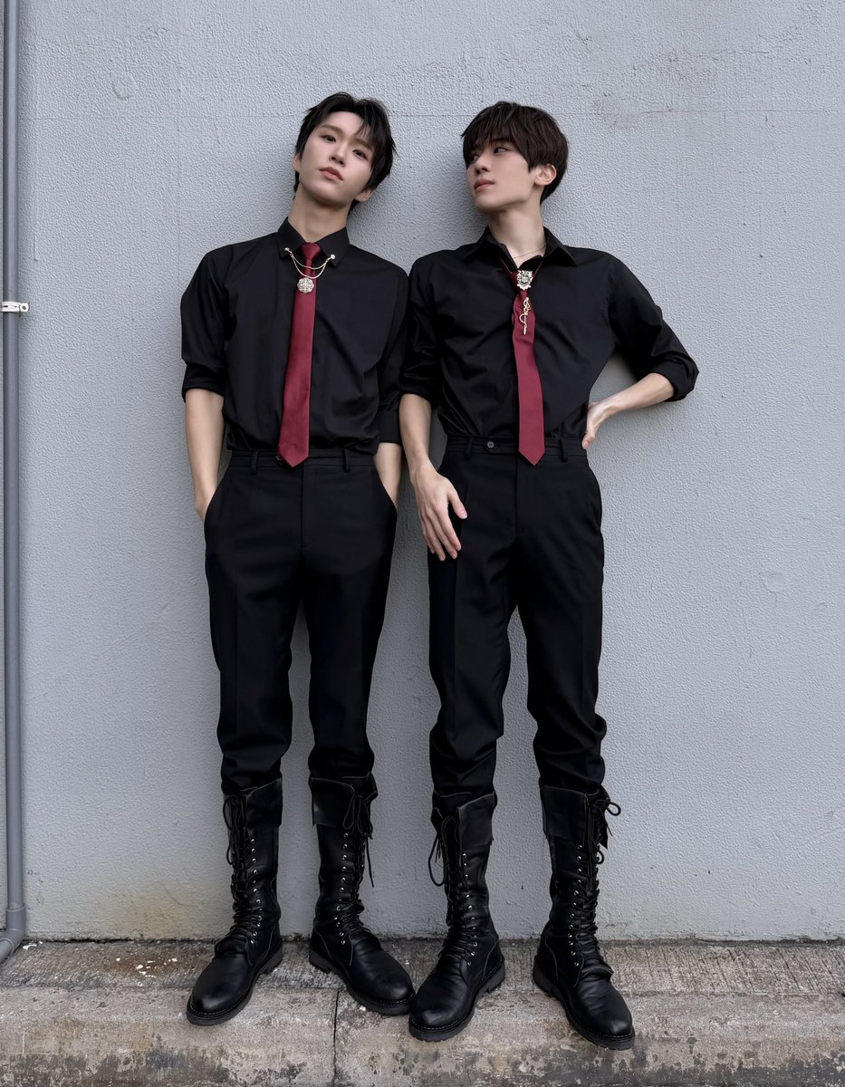 yunyann_yan's tweet photo. チームコリアの骨格マジで好き。めちゃくちゃ男らしい骨格でドキドキすんの。2人とも高身長で足長くて頭小さくて首長くて肩幅あって筋肉も程よく付いててめっちゃ男。2人だけになると途端に空気感が雄になるの良い。やっぱデカい男って最高ですね… https://t.co/fGCEj8xSuJ