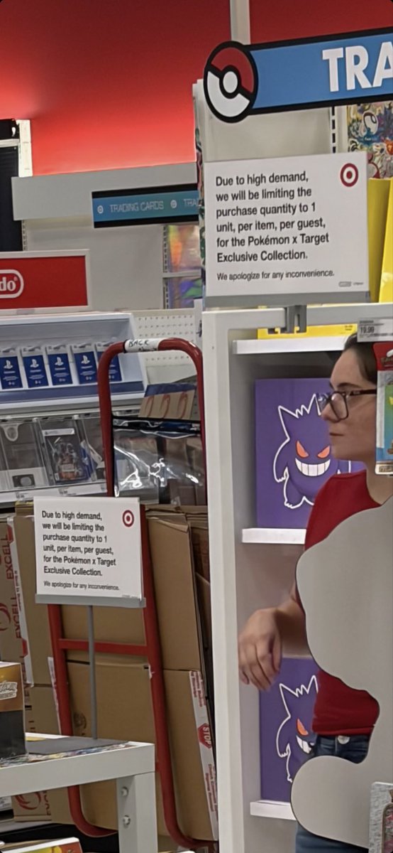 cbarrera88's tweet photo. Why would the sign 1 per and this @Target let scalpers buy multiple packs?? @Pokemon https://t.co/czt8LgGHOT