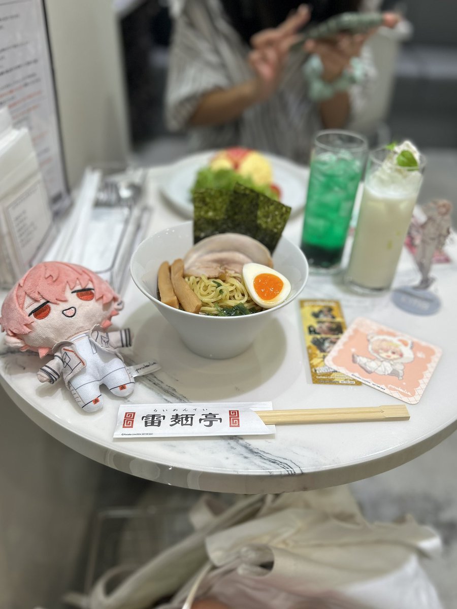 na_mity_'s tweet photo. 実はパラカフェの為に池袋行ってた𐐃 ·̫ 𐐃 https://t.co/e7l7IlfyCm