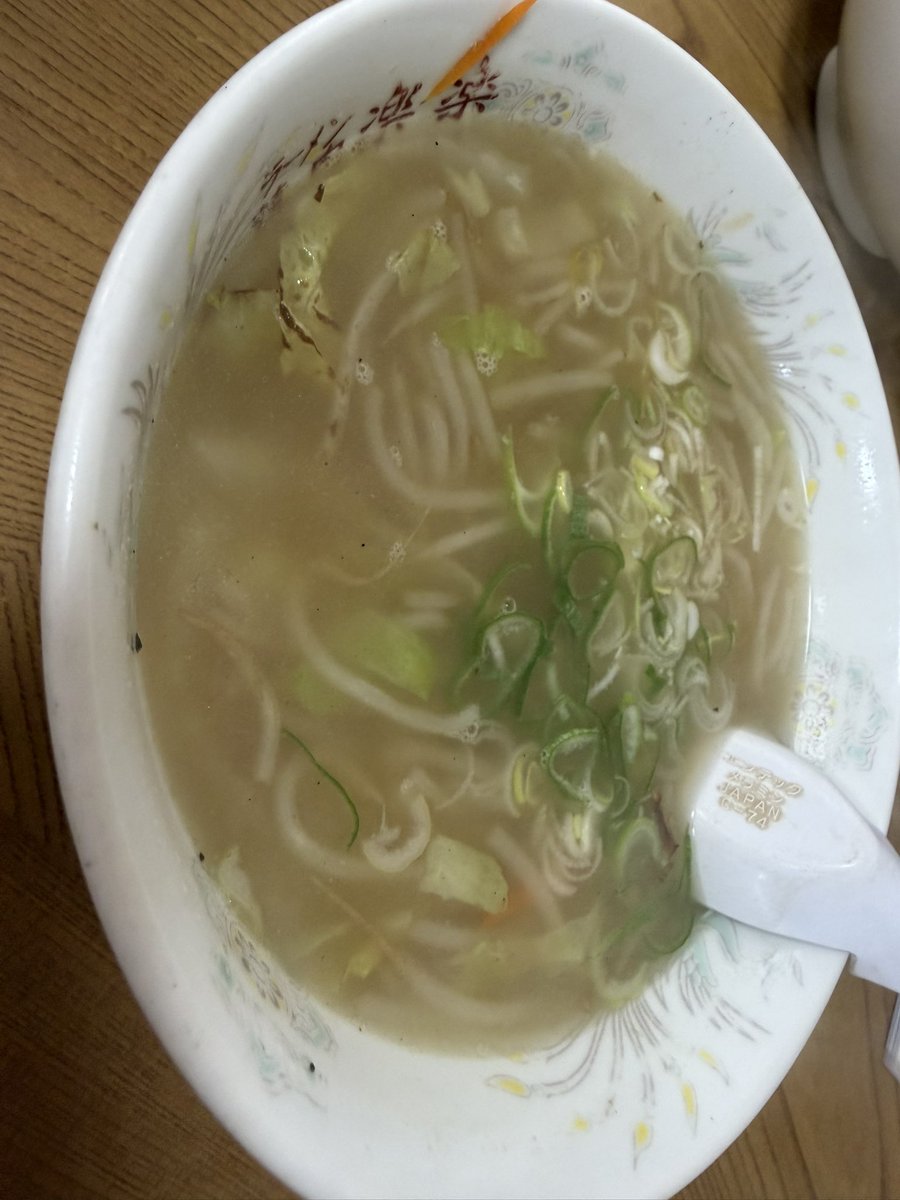 korima1998's tweet photo. ラーメンじゃなくて
野菜スープだよ！ https://t.co/G2iZAs0Jnn