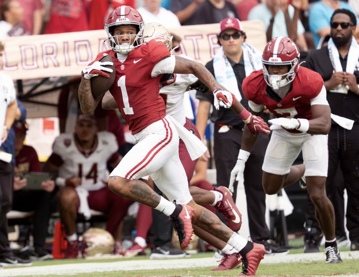 itsjustbam3's tweet photo. Some of my favorite photos from the win over FSU https://t.co/dJeYhBM80N