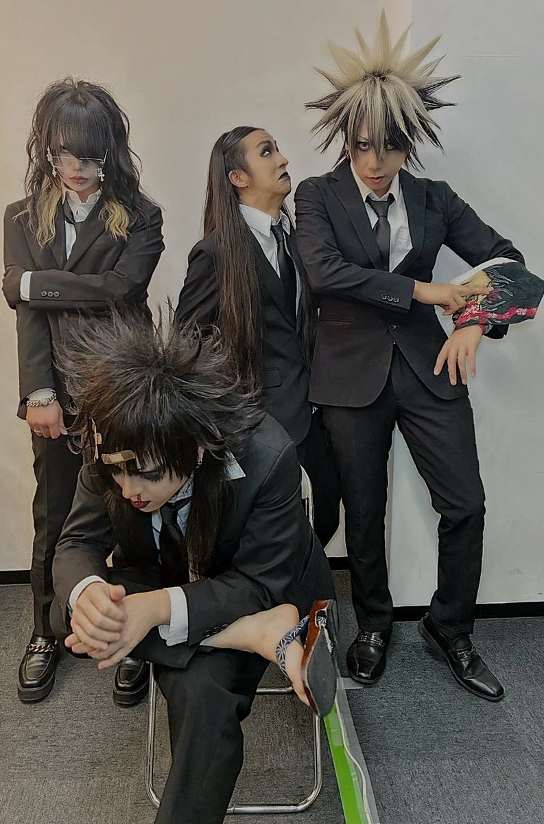 mamire_official's tweet photo. 9月20日(日)Vijuttoke主催
「Vijuttoke!!Festtoke!!2026」大変お騒がせしました

つぎの公演は明日、9月21日(月)西九条BRAND NEW
NICOLAS vsまみれた 2マンツアー

「好きすぎて、好きだけじゃ、癪に障る。」です

またのご来場お待ちしております https://t.co/veHv4myGGO