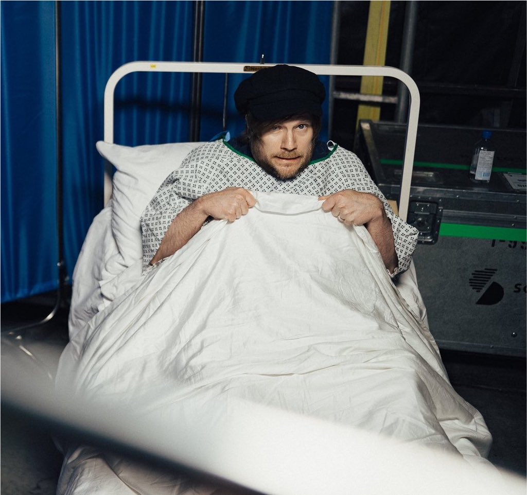 _blueber_ry's tweet photo. he just gave birth be nice to him https://t.co/U13kUZFRGi