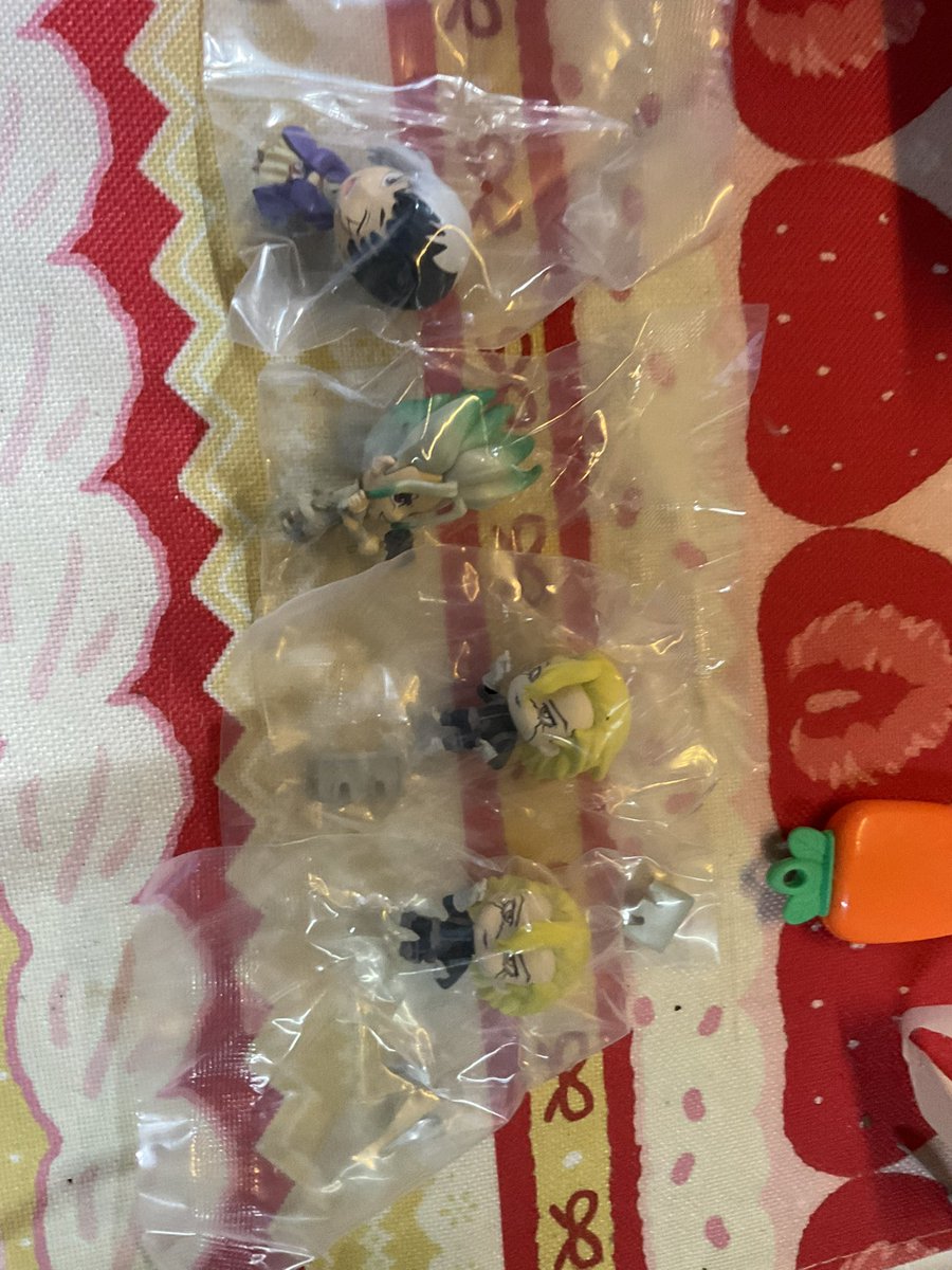 buisasuri's tweet photo. ..     🍓dr.stone gashapon ⭐️.    -

— price 1ea / 3OO bth 🙇🏻‍♀️

📬 — shipping 5O bth 

#ตลาดนัดหมอหิน #ตลาดนัดdrstone https://t.co/tBGDeA1QxA