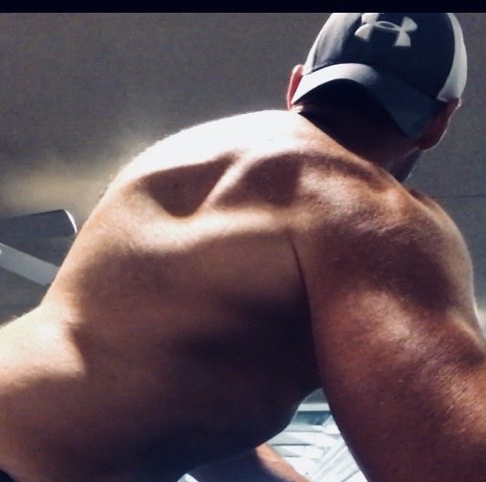 hungjockguy's tweet photo. @alphabronation alpha male over 60 https://t.co/0uTQudg8xM