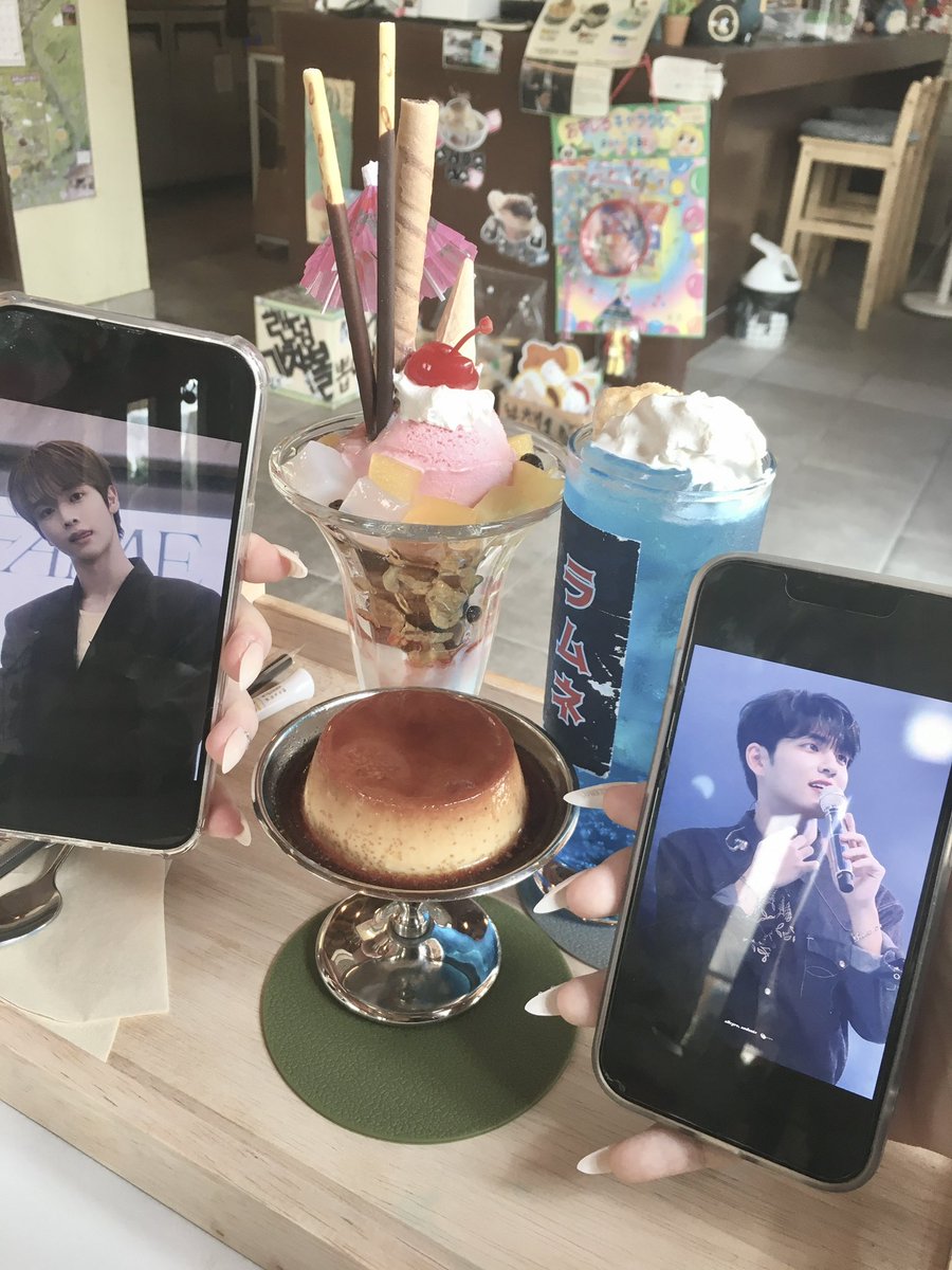 evwliy's tweet photo. #겹친소 #일상계트친소 #마데트친소
원필 + 일상 ♡
좋아하는게 너어무 많은 사람이랑
친해질 소녀들 구해요 <3 <3 https://t.co/Rm54GJvFkq