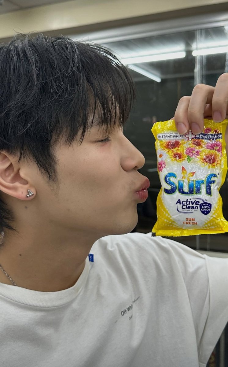 BangkokNineNine's tweet photo. @UnileverPhils yooho dito ang tingin hahahha ano na kunin niyo tong dalawa
#SurfJava #swensurf #javabh https://t.co/8eOr0njYfi