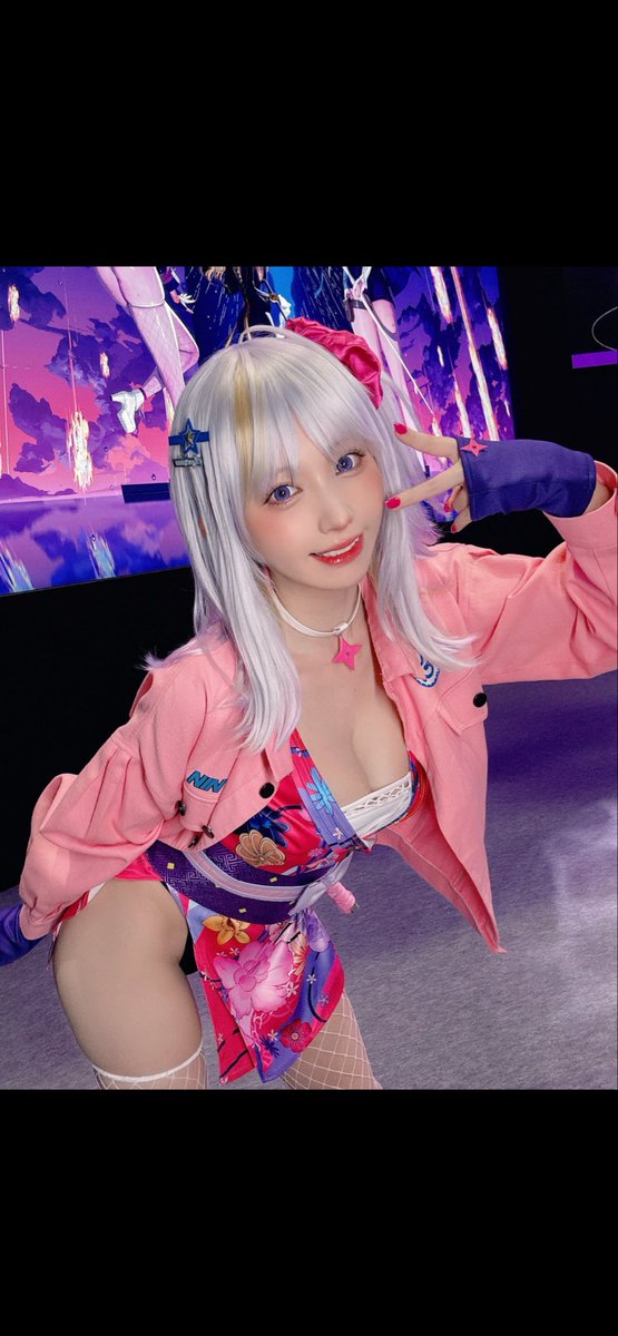 ashpostman's tweet photo. 昨年と今年少しカラーが違ったり
#enako_cos https://t.co/eSSNX7uzQl