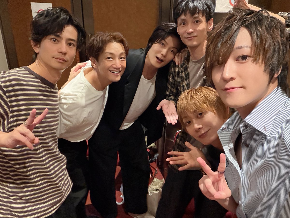 basabasa_zawawa's tweet photo. 吉澤翼 32nd Anniversary Birthday Event 
ご来場ありがとうございました！

大好きな方達と最高の思い出になりました！
沢山お祝いありがとうございます！！！
本当に感謝の1日でした。
楽しかったーー！！ https://t.co/2EPF3QDSzK