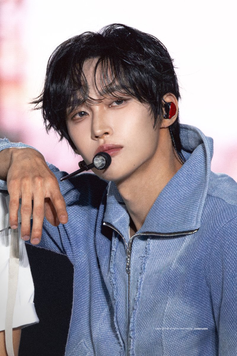 ccherrybiin's tweet photo. 260919 TMA
#WONBIN #원빈 #ウォンビン https://t.co/hKJieaBqnq
