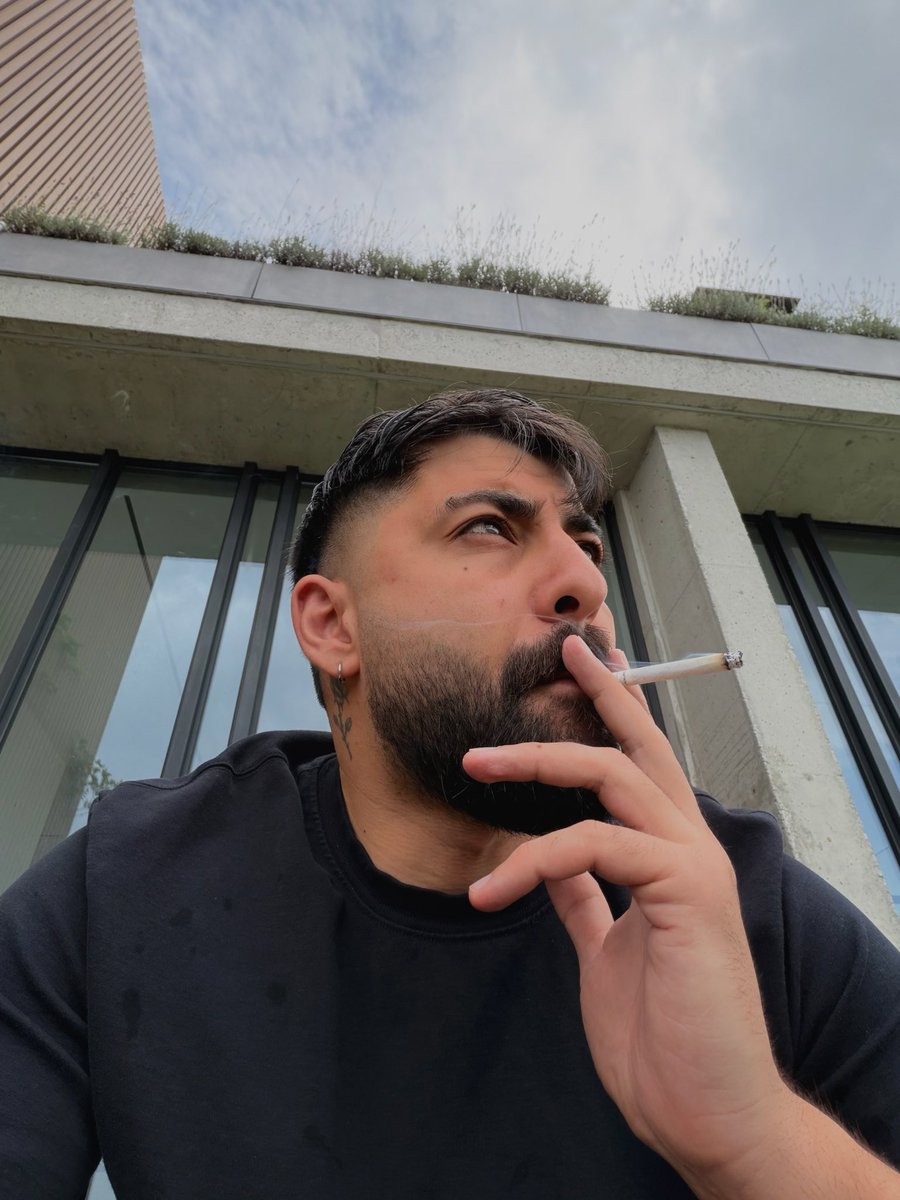 c0ruk's tweet photo. Arkada gamsız hayat çalıyo https://t.co/EsYR1kKTi0