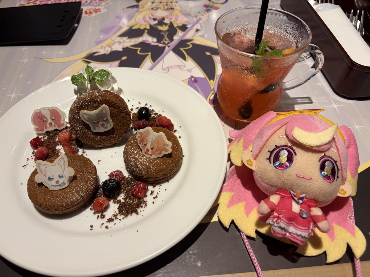 raru_rabbit's tweet photo. 今日はプリキュアのタワレコカフェいきました！脅威のアルカナ率でびっくりw
コースターを1枚は選べるようになってて優しい世界だったのありがたい🥰 https://t.co/dnhrV3wOfS