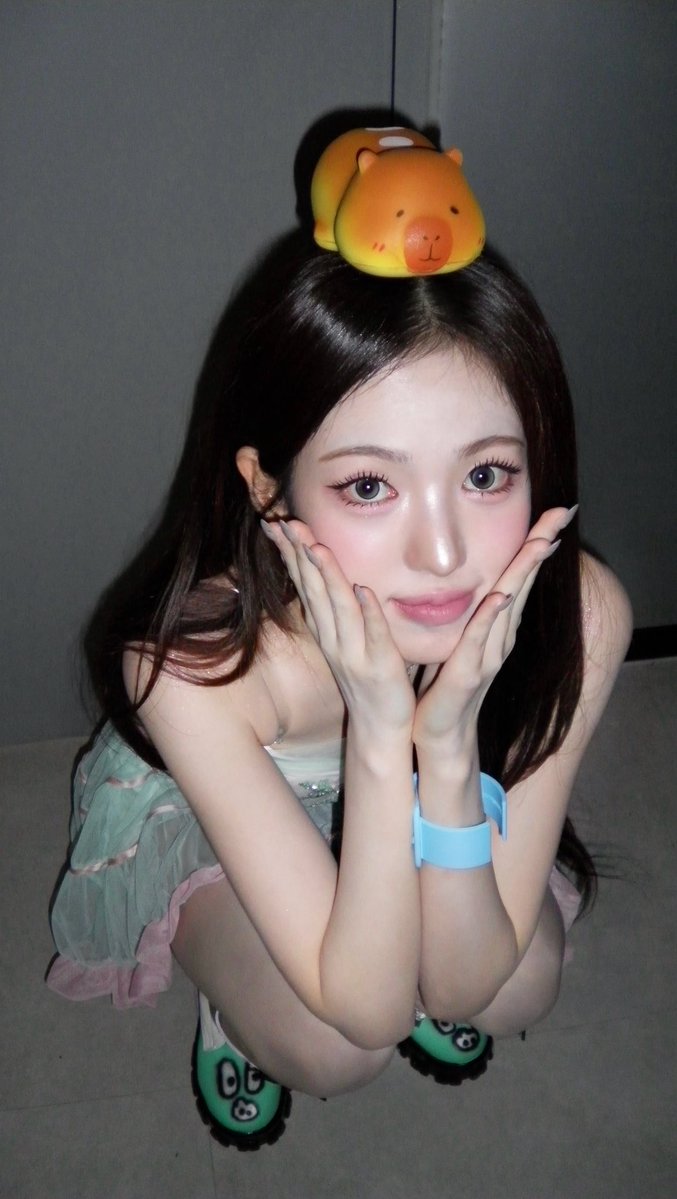 KiiiKiii_talk's tweet photo. 카~피~바라 카피바라카피바라🧸

#KiiiKiii #키키 #SUI #수이 https://t.co/3yJSjh1o4n