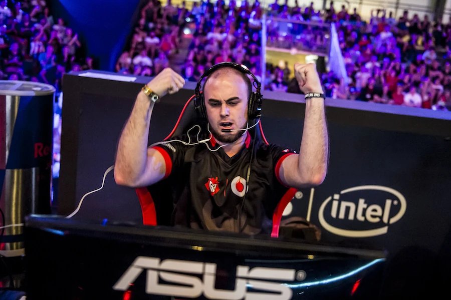 DefNotJordi's tweet photo. Estuvo en G2, estuvo en KOI, ¿a quién apoyará hoy? 🤔

Para la GRAN FINAL de la LEC contaremos en el co-stream con el increíble análisis de @Falco_lol 

Vamos a cerrar la LEC con un pedazo de KOI vs G2 potentísimo y con el mejor casteo posible VAMOS 

OS ESPERAMOS 😎 https://t.co/HQSyFsJxLz
