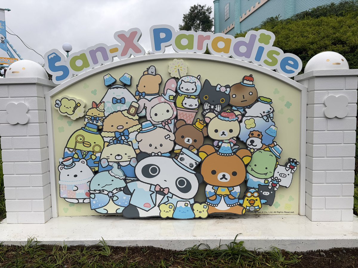 ameyuki17's tweet photo. 雨だったからサッと見てきただけだけど、かわいい空間で楽しかった♡ https://t.co/HWvgDXDR2K