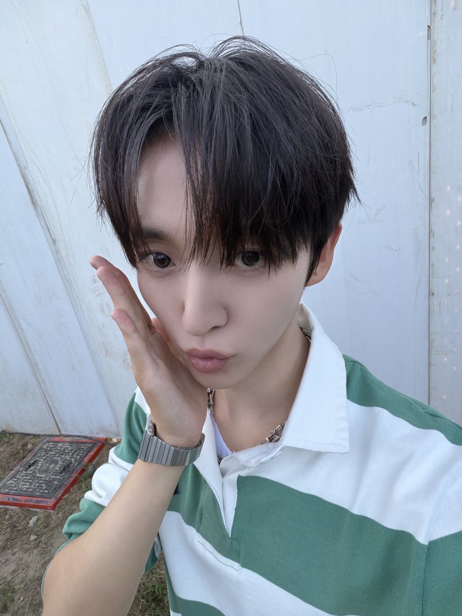 dhvemx's tweet photo. 사진잔뜩보내줌 아이뻐 https://t.co/mHHhLGboIq