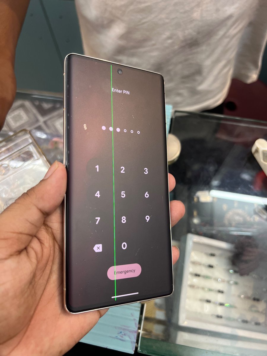 Gottam07's tweet photo. Hi @MadeByGoogle @GoogleIndia, 

A vertical line suddenly appeared on my Pixel 7 Pro right after a software update! No physical or liquid damage at all. What is my fault here? Please help with a screen replacement. 

#Pixel7Pro #GreenLine @GooglePixelFC @Google https://t.co/6515MKDAY5